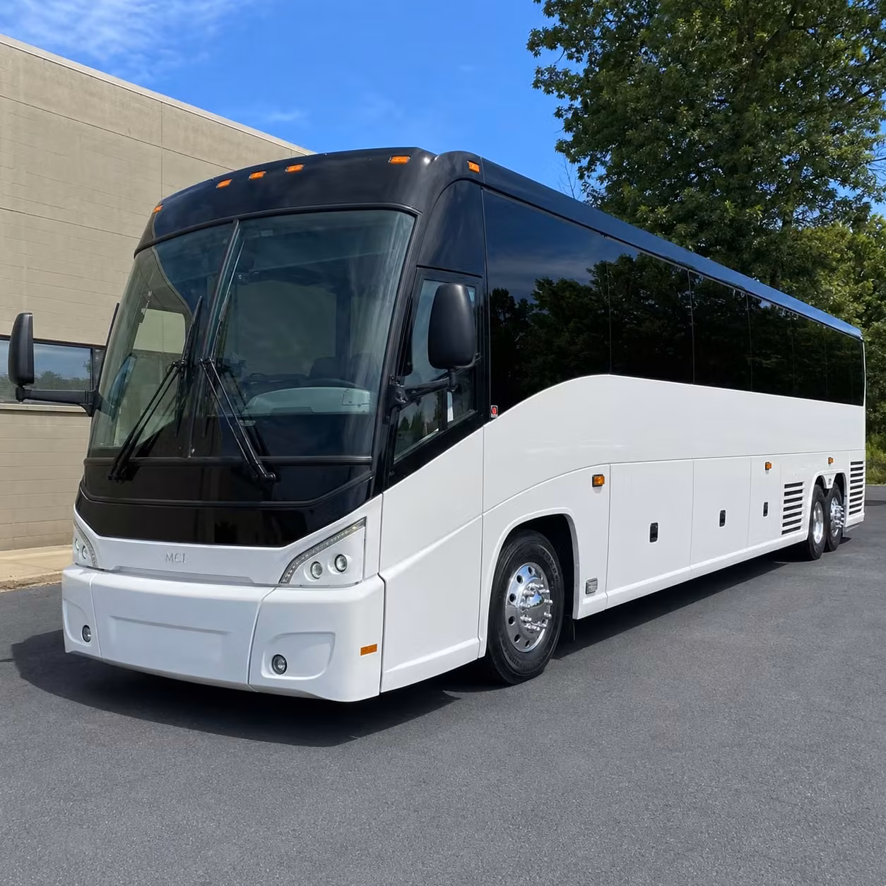 charter bus rentals for student groups heading into hartford and new haven